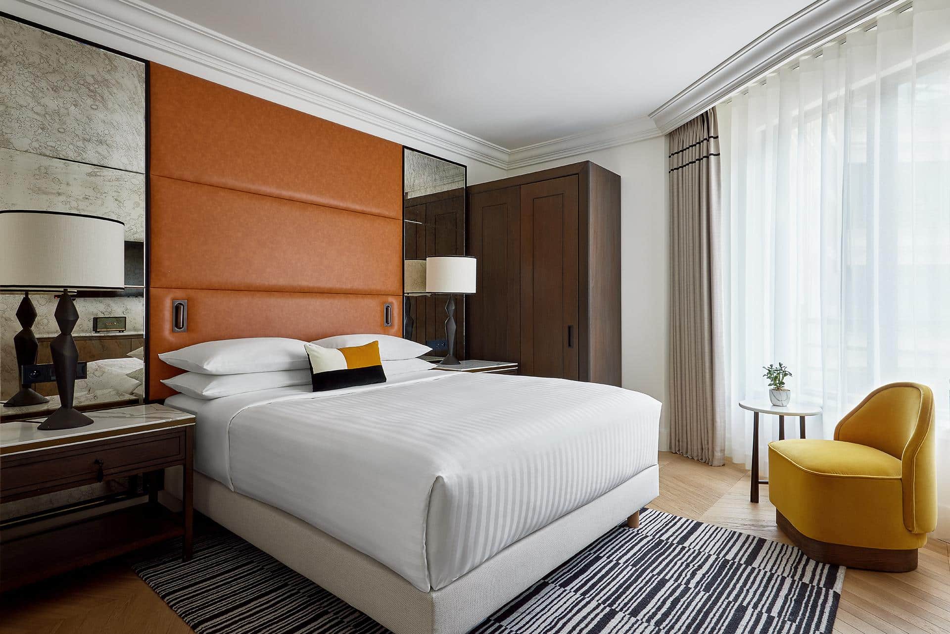Deluxe Queen Room