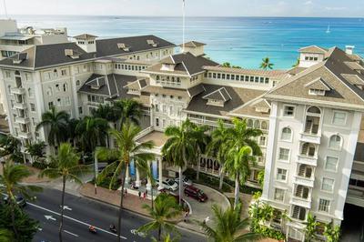 Moana Surfrider, A Westin Resort & Spa, Waikiki Beach image