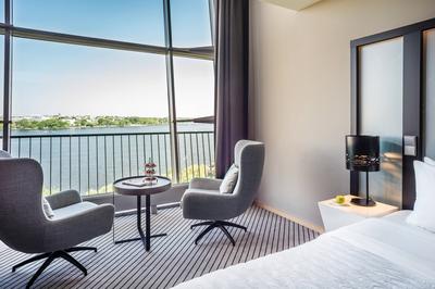 Panorama Lake Suite, Bi-level Suite, 1 King, Sofa Bed