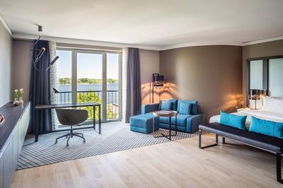 Junior Lake Suite, Junior Suite, 1 King