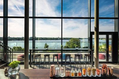 HERITAGE Rooftop Bar