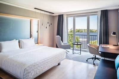 Executive Lake View, Guest Room, 1 King