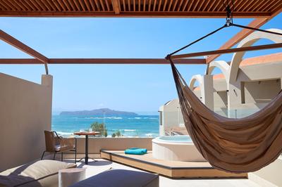 Sublime Loft Suite Sea View with Plunge Pool