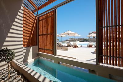 Upbeat Retreat Sea View Room with Plunge Pool