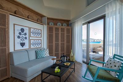 Ultimate Haven Suite Sea Front with Private Pool & Jacuzzi
