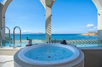 Ultimate Haven Suite Sea Front with Private Pool & Jacuzzi