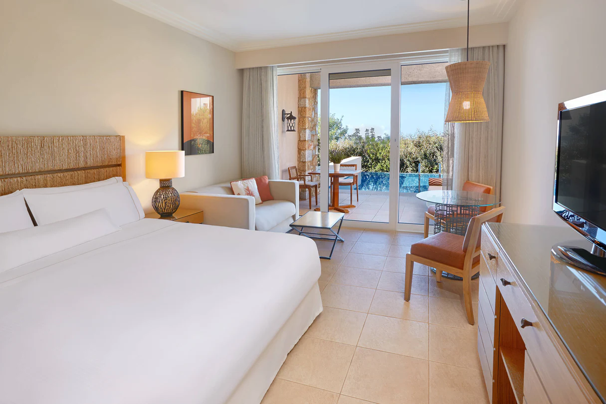Infinity, Guest room, 1 King, Garden View, Private pool