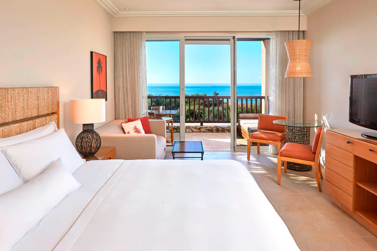 Premium, Deluxe Guest room, 1 King, Sea View, Balcony