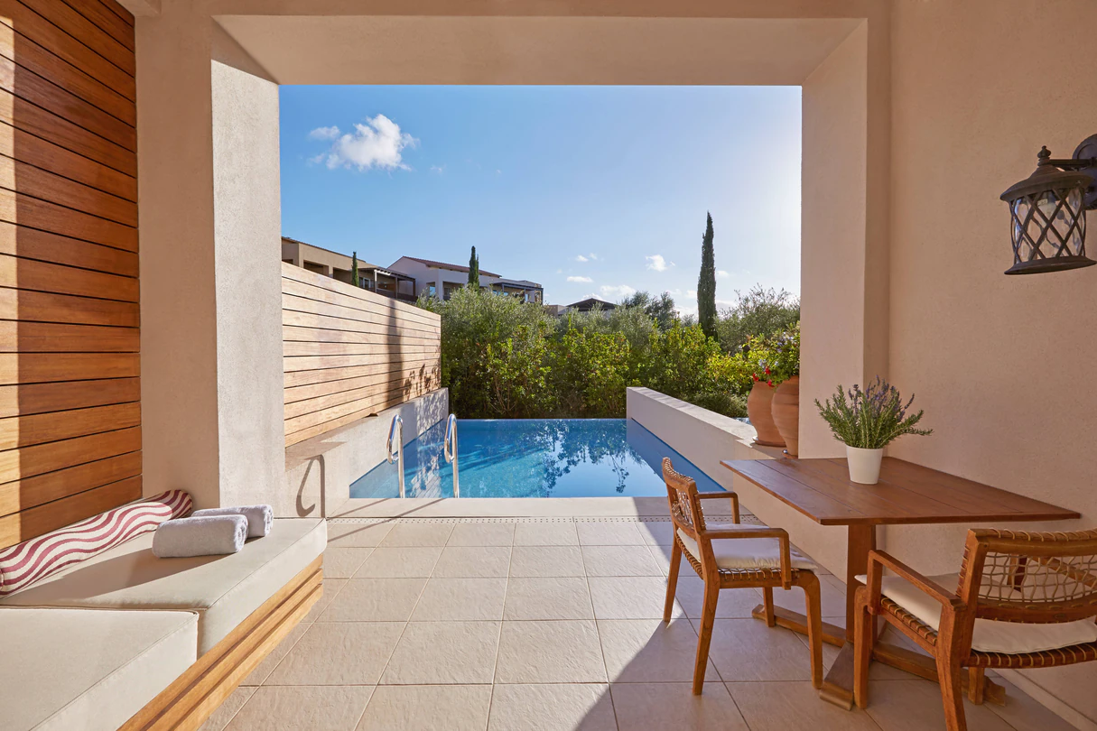 Superior Infinity, Guest room, 1 King, Garden View, Private Pool