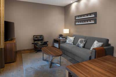 1 Bedroom Suite