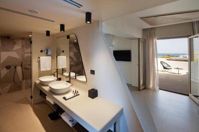 The Aegon Suite