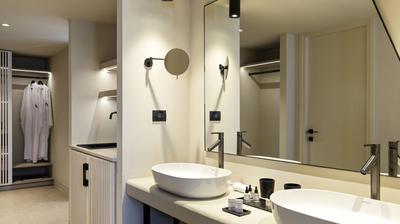 Aqua Suite Retreat