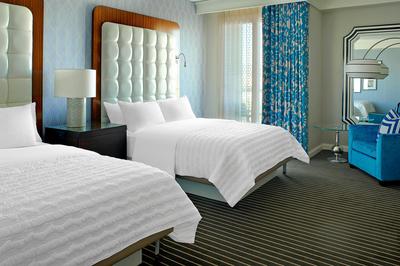 Deluxe, Guest Room, 2 Queen, City view, Balcony