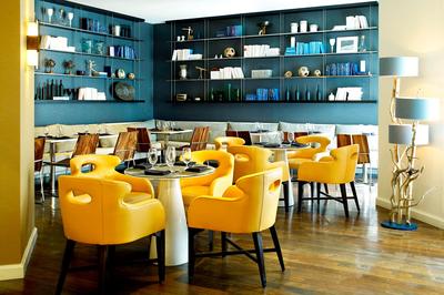 Longitude Bar and Restaurant