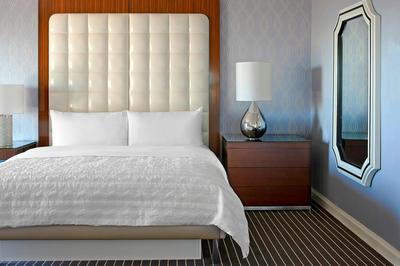 Premium, Guest Room, 1 King, Ocean view, Balcony