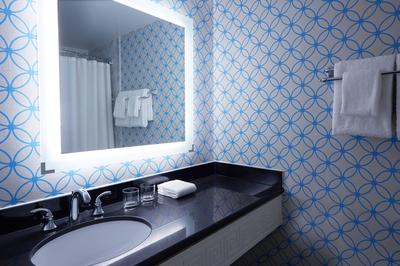 Premium, Guest Room, 1 King, Ocean view, Balcony
