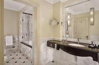 Room Bathroom