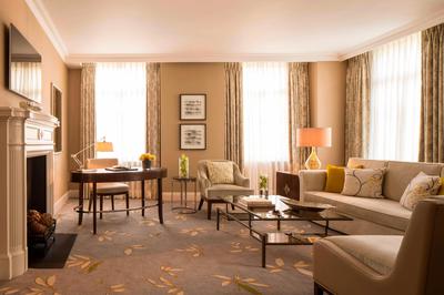 Premium Park View Suite