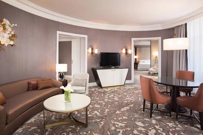 Premium Suite