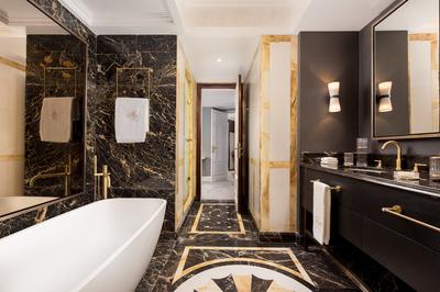 Royal Suite