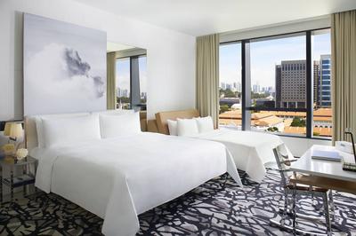 Premier Family, Larger Guest Room
