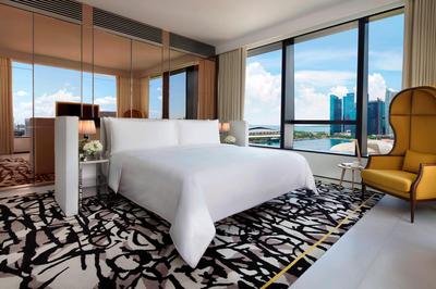 Premier Marina Bay Suite, Executive Lounge Access