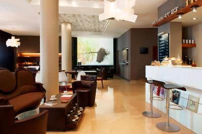 Longitude Bar