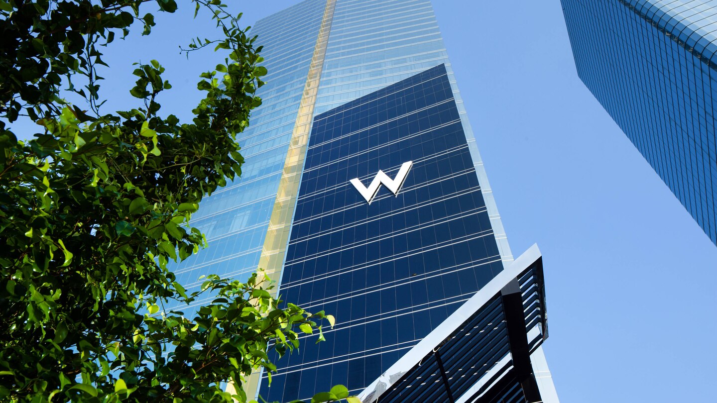 W Panama image