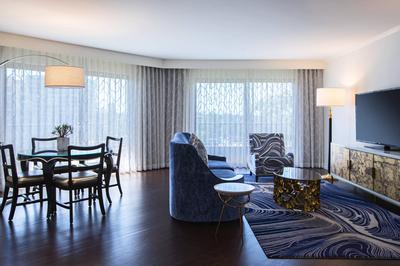 Avenue of the Arts Costa Mesa, a Tribute Portfolio Hotel image
