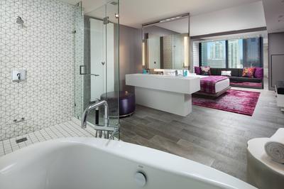 W Bellevue image