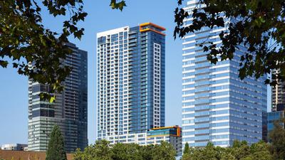 W Bellevue image