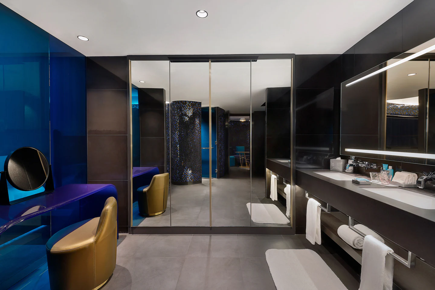Mega Suite