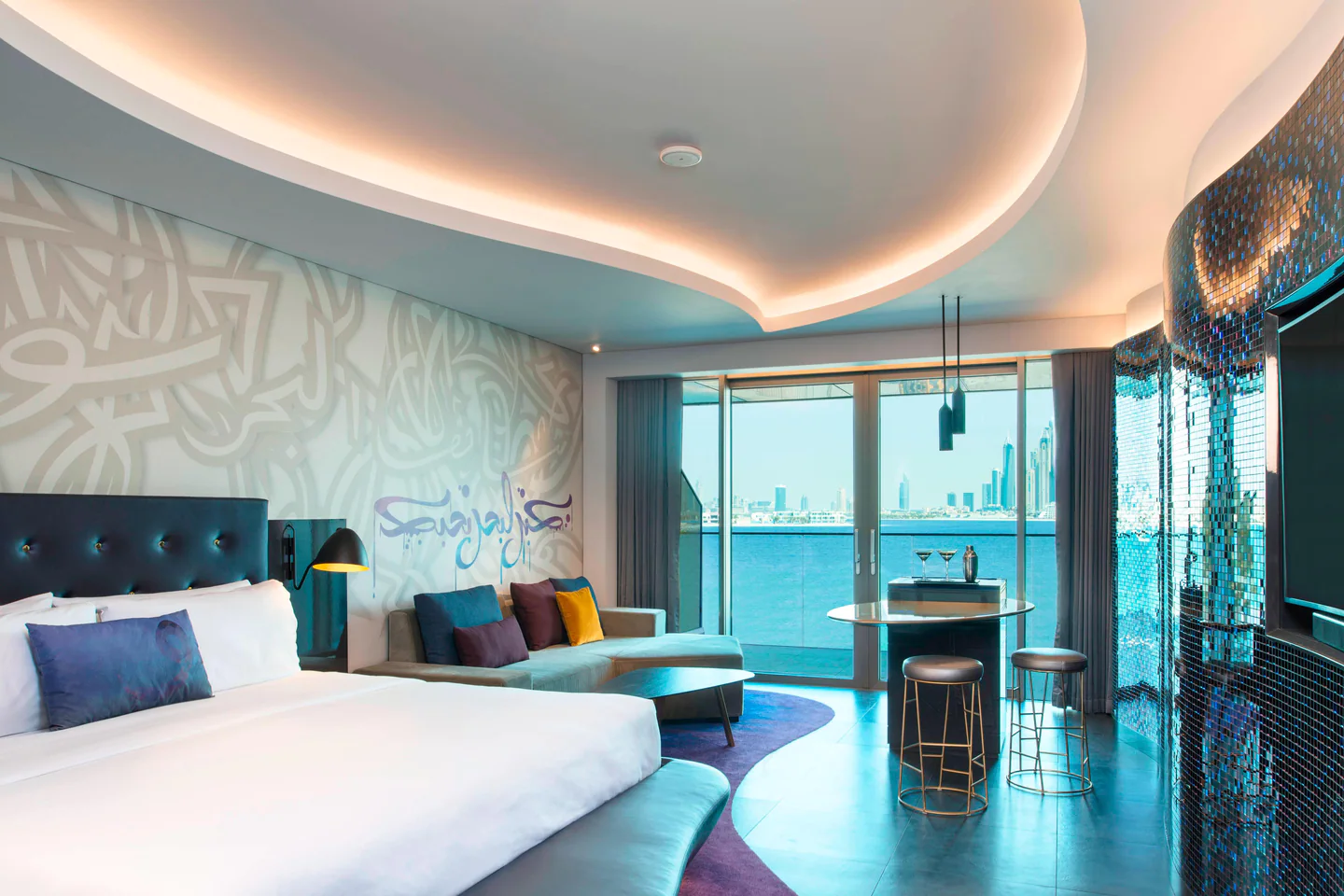 Spectacular Room