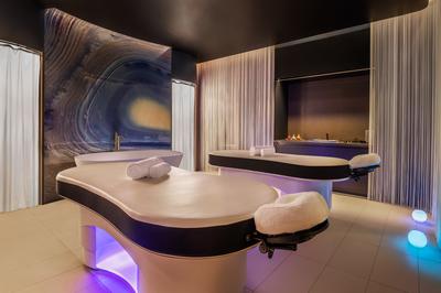 AWAYÂ® Spa - Couples Treatment Room