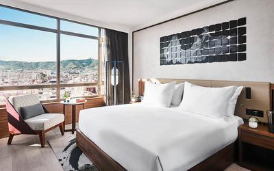 Premium Skyline Room