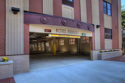 Hotel Warner image