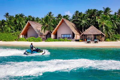 Jetskiing