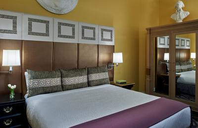 Guest room