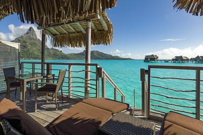 1 King Bed Overwater Villa Lagoon View