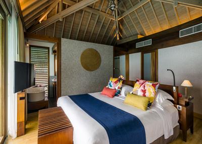 1 King Bed Overwater Villa Lagoon View