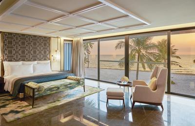 1King 2Queen 2Single Beach Club Pool Villa