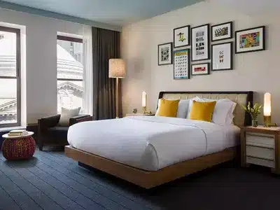 1 King Premium City View Walk In Shower