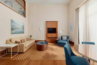 3 Bedroom Suite Sea View