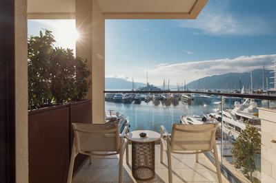 1 King Classic Sea View Balcony