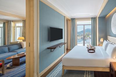 Junior Suite King With Sofa Aqua