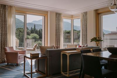1 Bedroom Suite Aqua