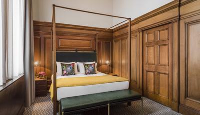 Four poster bedroom with period features