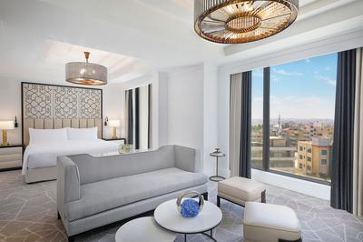 4 Bedroom Apartment, Pool View, Balcony