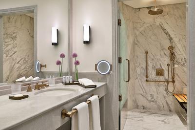 Deluxe Guest Room, 1 King