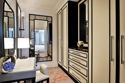 Governors Suite, 1 King, Skyline View